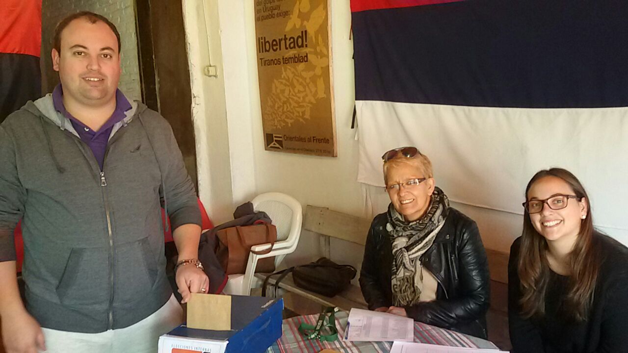 Nicolas Viera votando